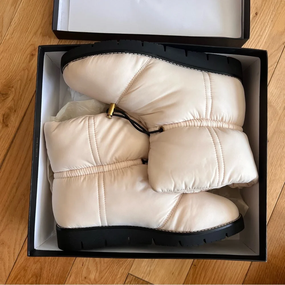 NEW J. Crew Elsa Puffer Boots with‎ Primaloft In Dusty Ivory Winter Bungee Sz 8